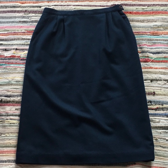 Vintage Pendleton navy wool skirt - Picture 2 of 4